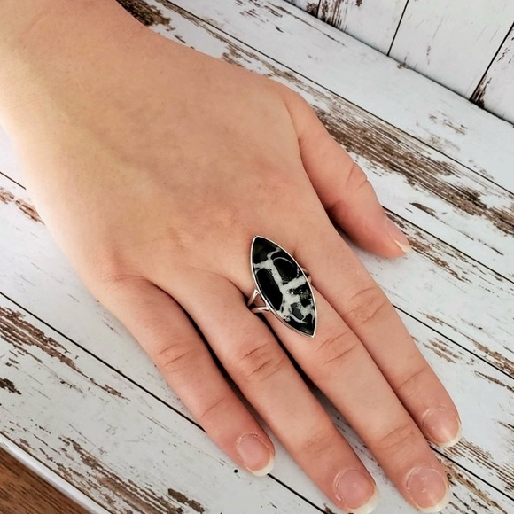 Exotic Septarian Nodule Sterling Silver Ring - Picture 2 of 3